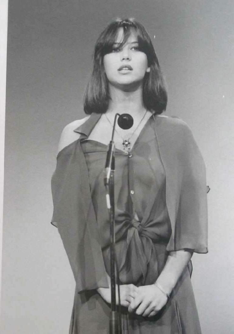 25P Sophie Marceau (Nue)