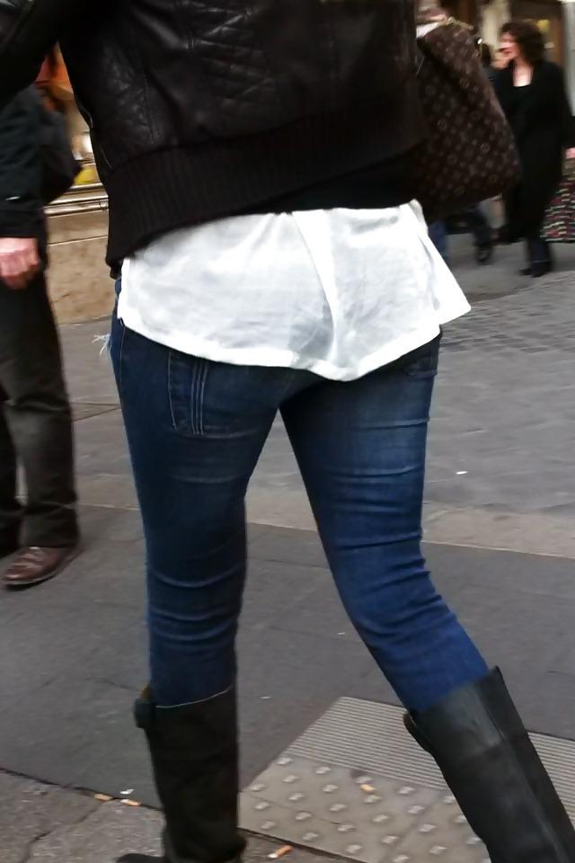 15P BEST ASSES - street 8 (comment please)