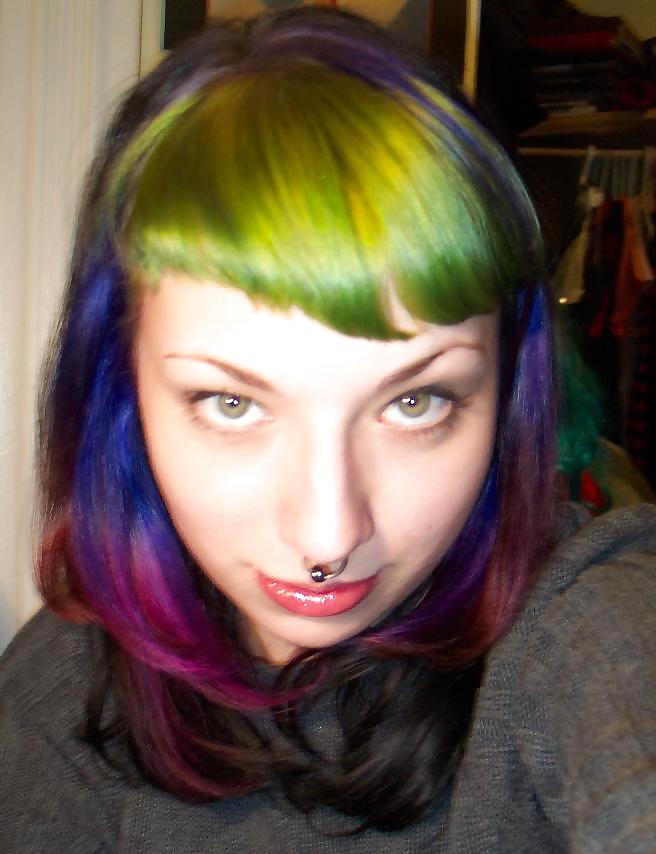 13P Different emo hairstyles