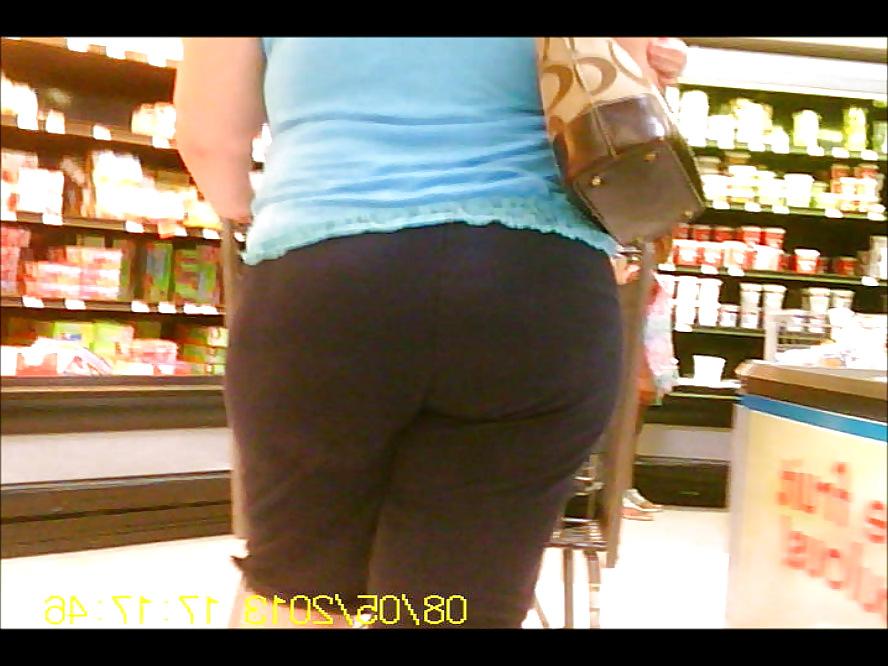 18P BBW Tattooed MILF Fat Ghetto Booty