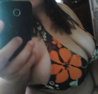 8P Big Boobs girl