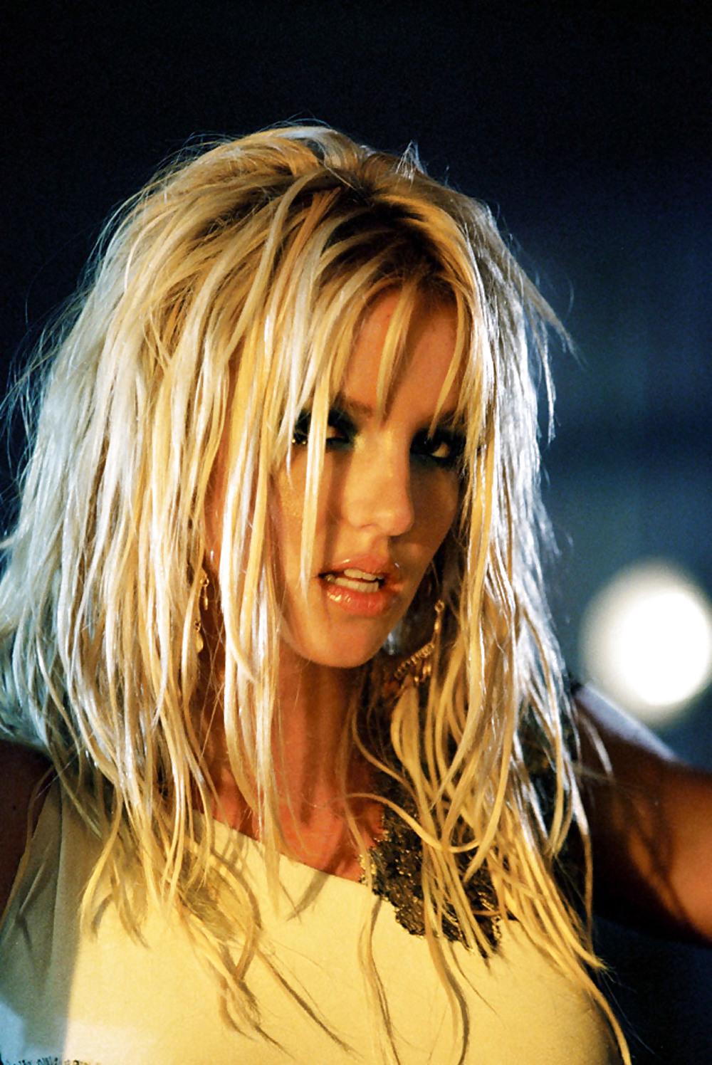 25P Britney Spears
