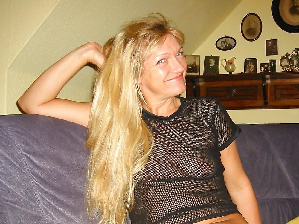 24P Nice german older women.