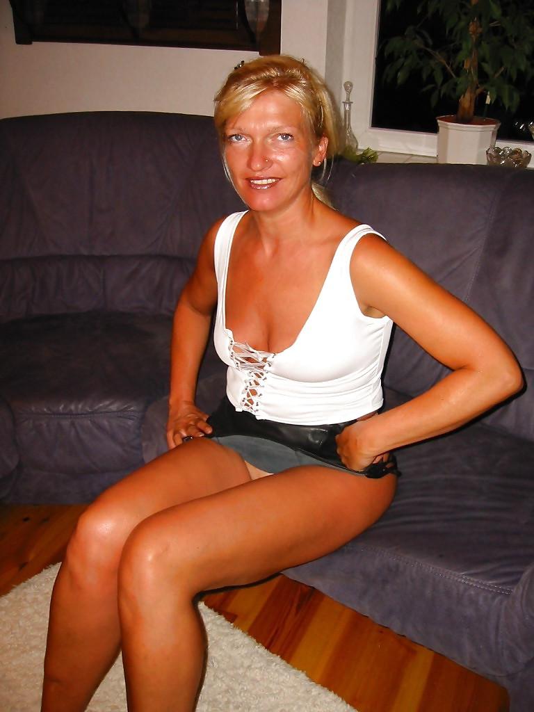 24P Nice german older women.