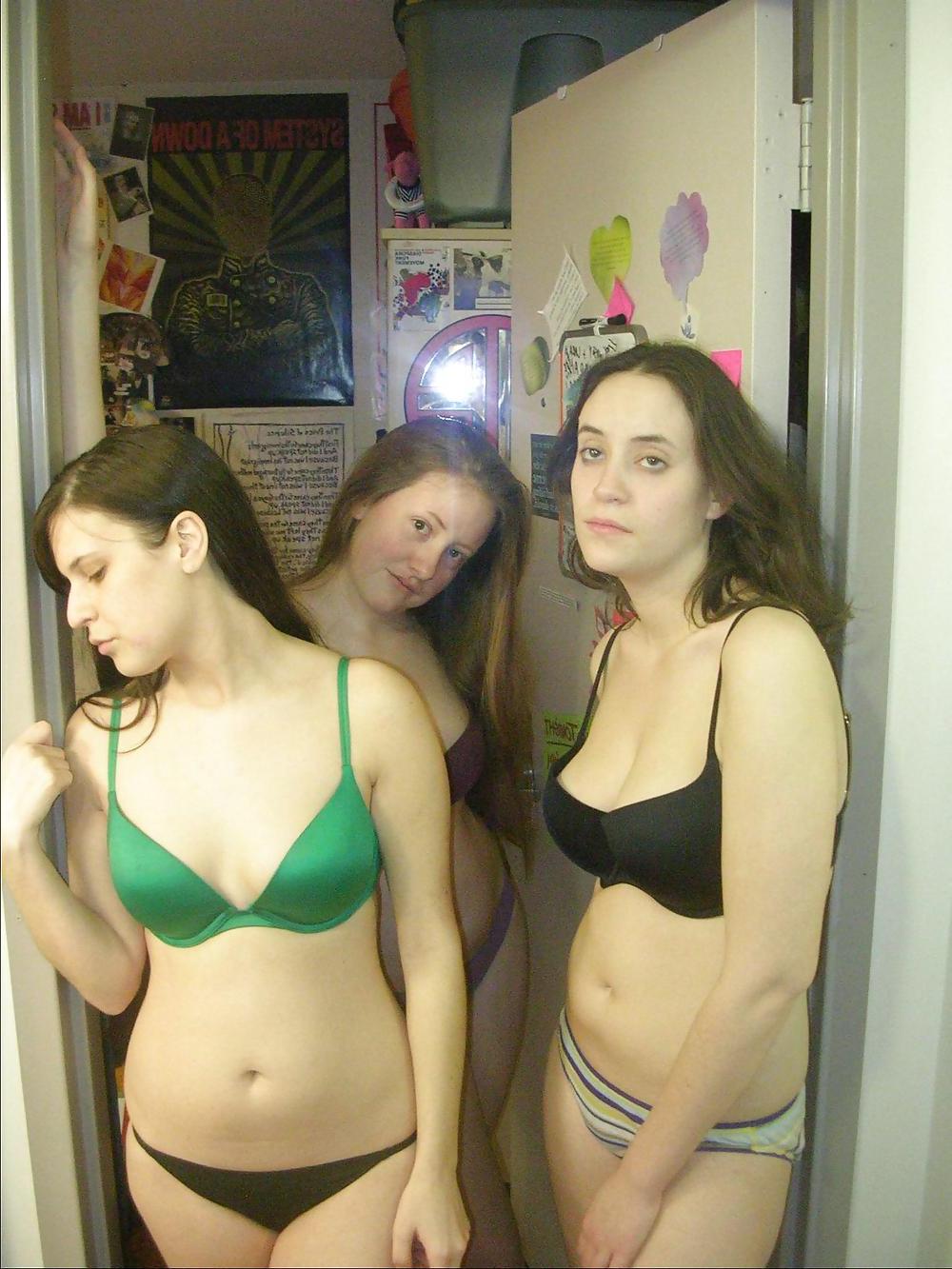 25P Bra Babes 18