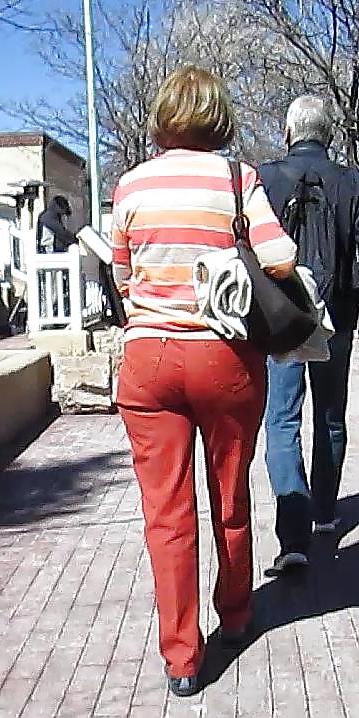 14P German Mature Street Booty