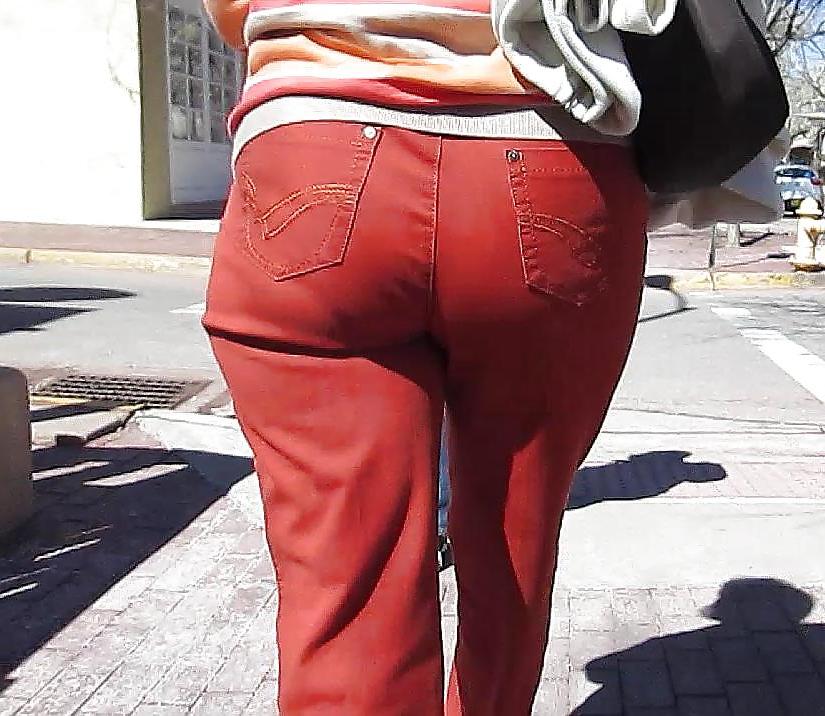 14P German Mature Street Booty