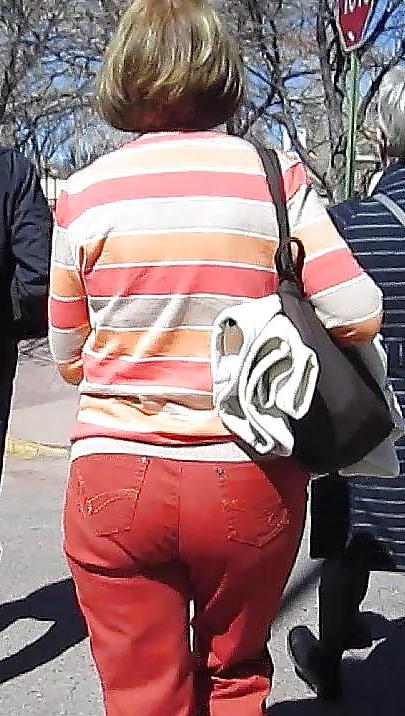 14P German Mature Street Booty