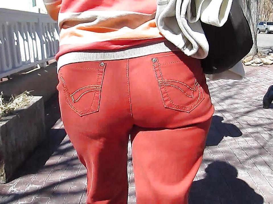 14P German Mature Street Booty