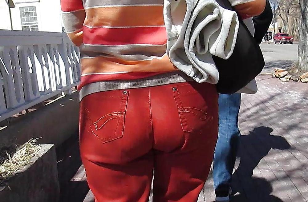 14P German Mature Street Booty