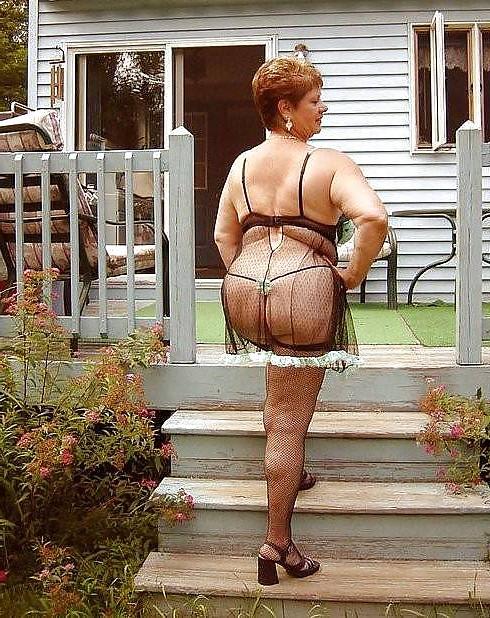 25P Matures in sexy stockings #23