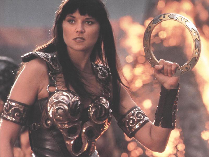 25P Lucy Lawless Ultimate Nude Collection