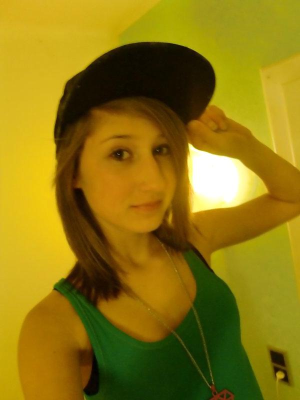 24P Hannah - emo girl