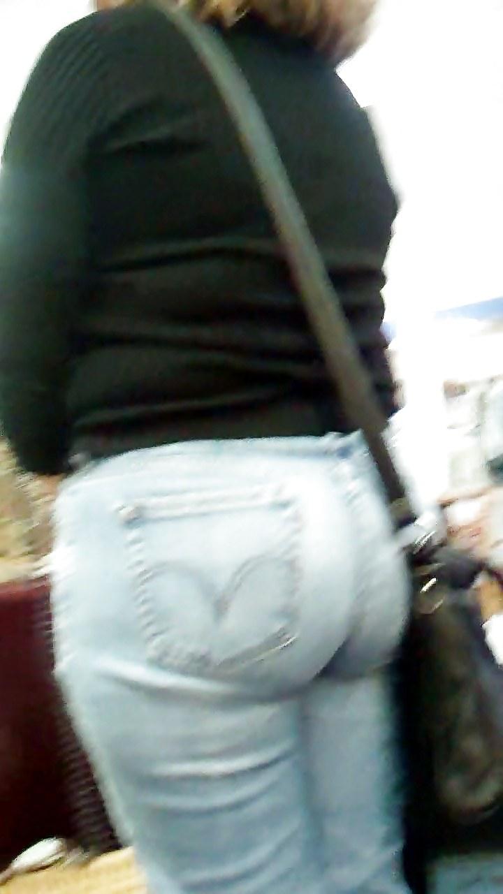 6P Thick Mature Booty