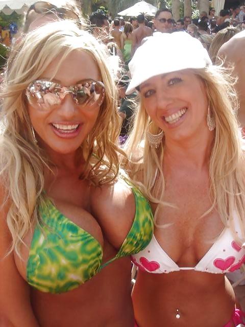 25P Big Boobs & Bodies 36