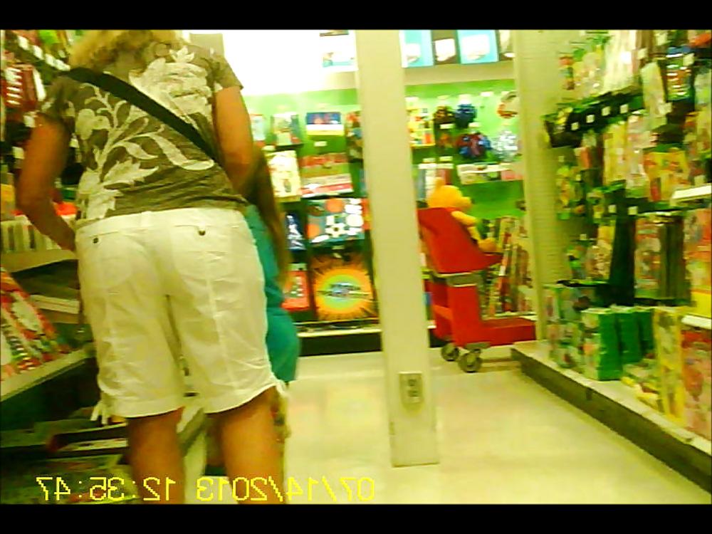 16P German Blonde MILF at Target