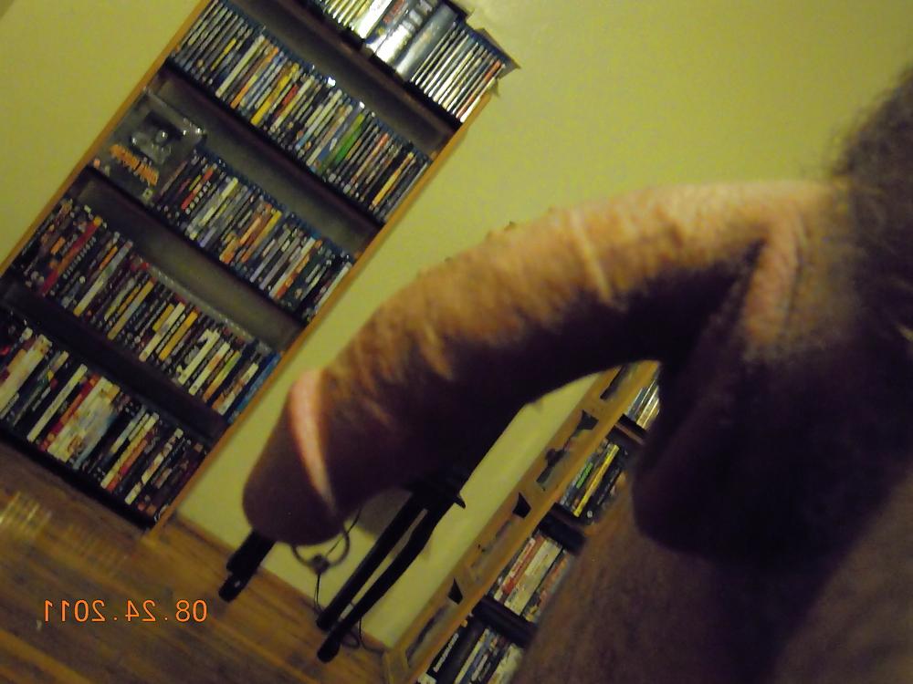 4P Ribbed And Pierced