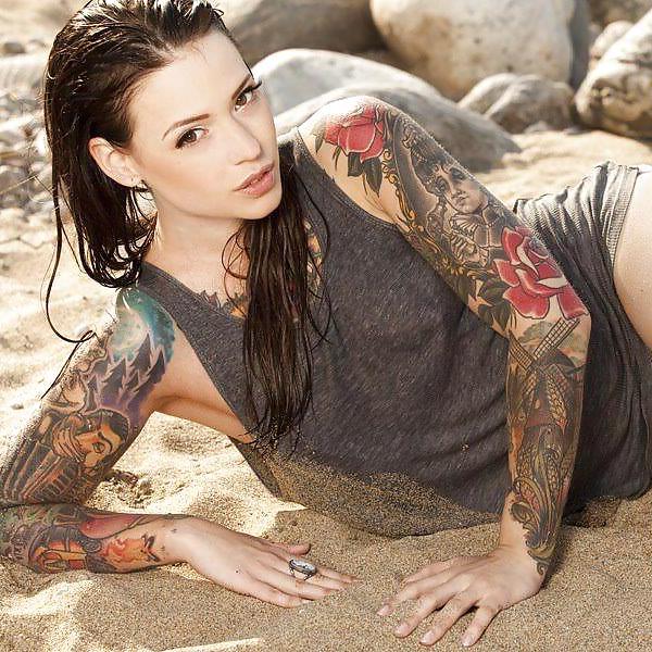 25P SEXY TATTOO BABES 3