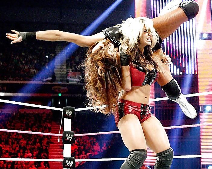 25P Kaitlyn WWE Diva mega collection
