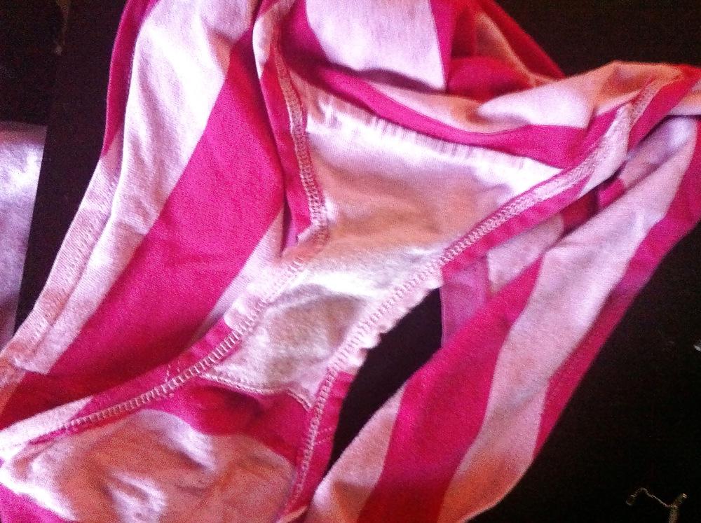18P Girl sexted me plus pics of step moms panties :)