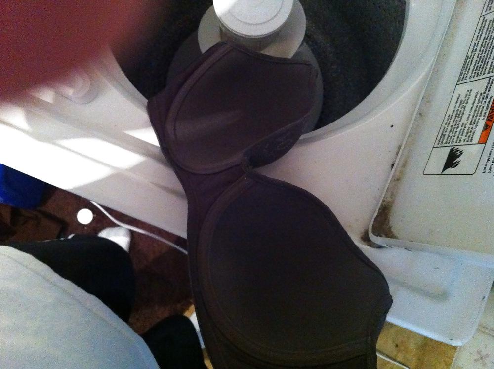 18P Girl sexted me plus pics of step moms panties :)