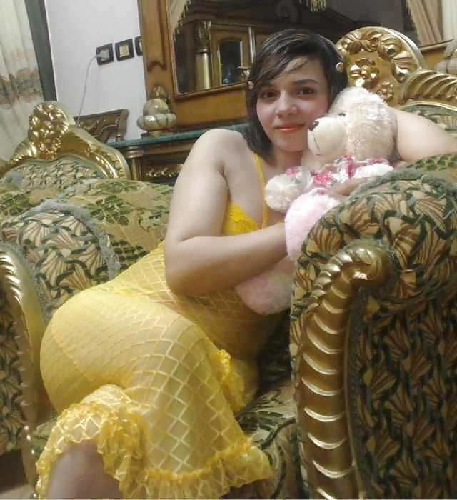 25P Arab hot girls 