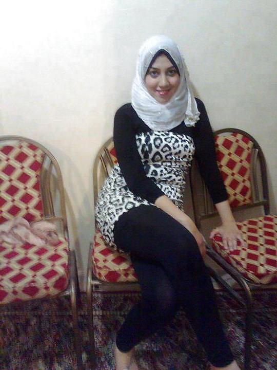 25P Arab hot girls 