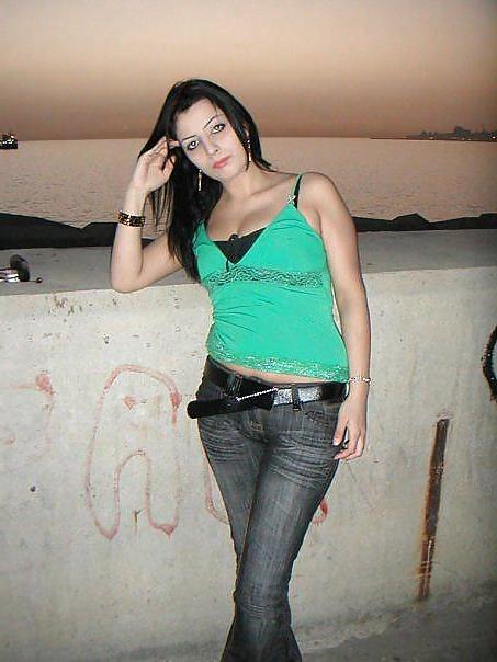 25P Arab hot girls 