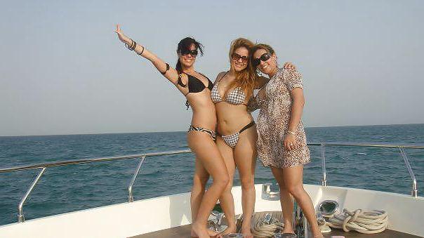 25P Arab hot girls 