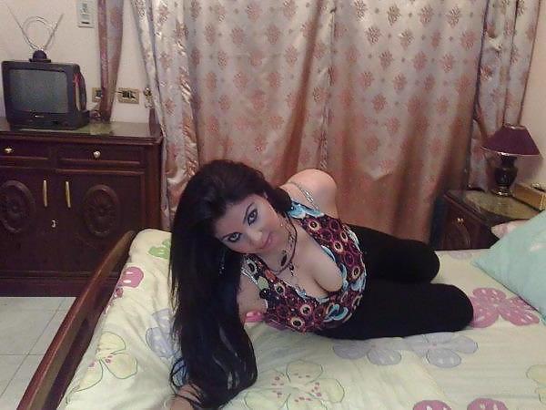 25P Arab hot girls 