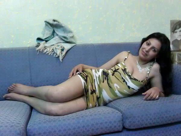 25P Arab hot girls 