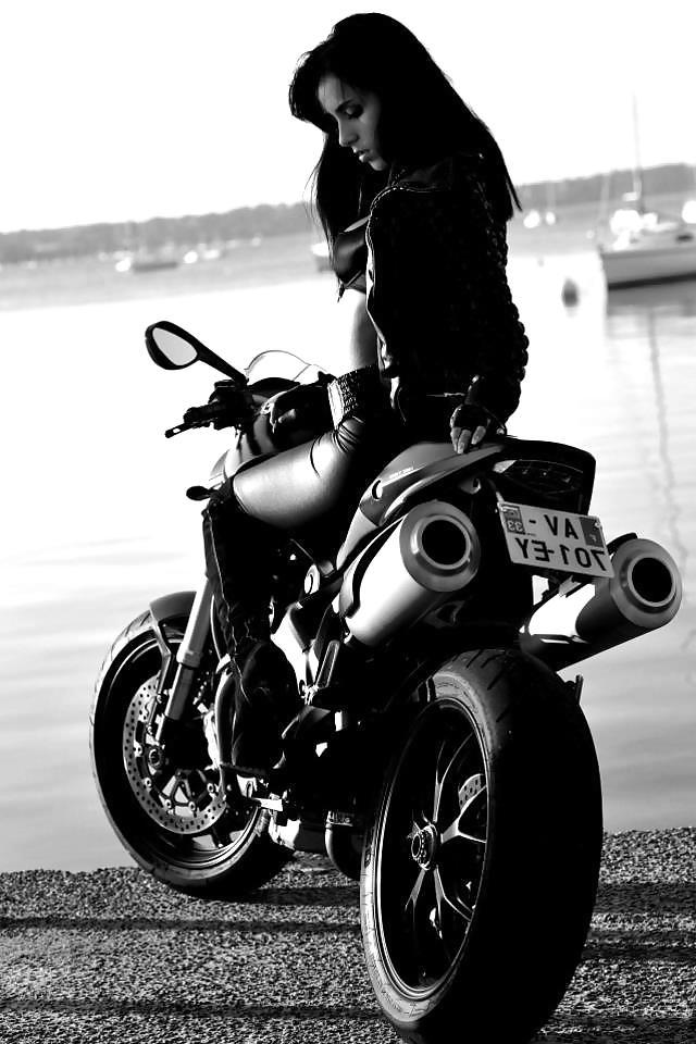 25P Girls with bike 1