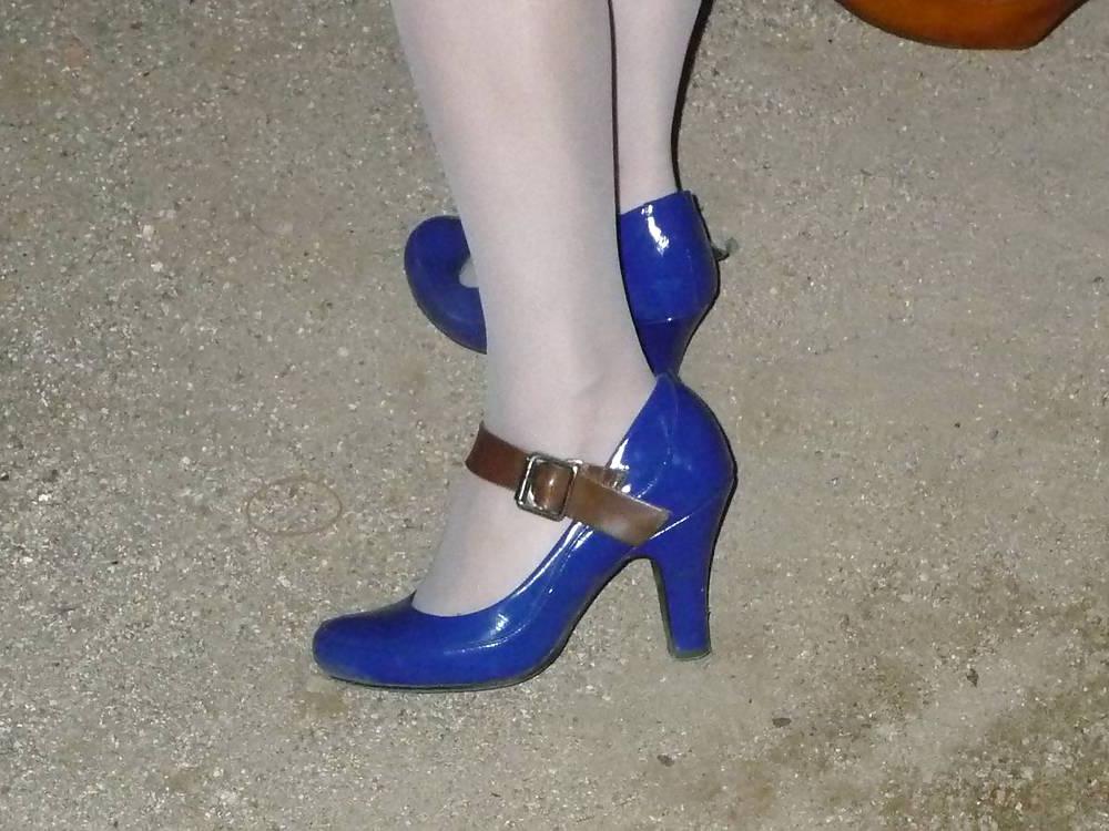 15P Japanese Candids - Feet on the Street 25