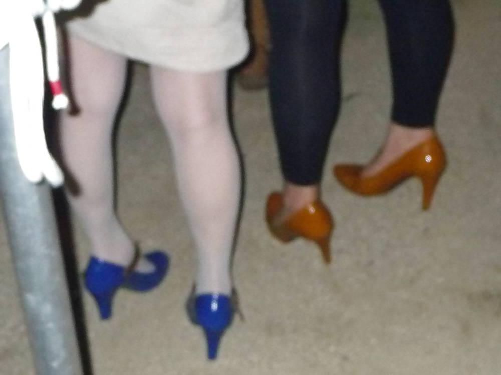 15P Japanese Candids - Feet on the Street 25