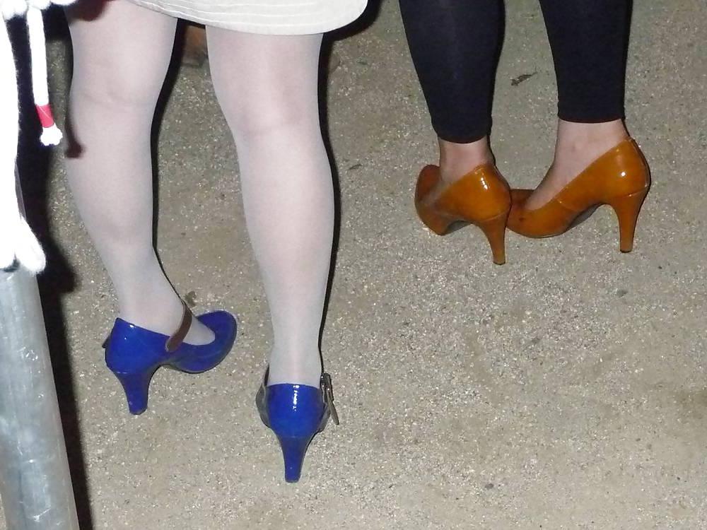 15P Japanese Candids - Feet on the Street 25