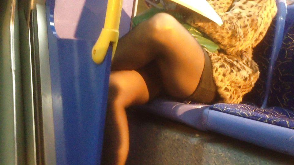 6P Upskirt street