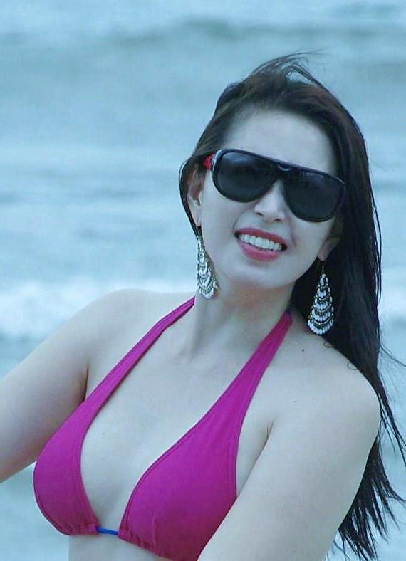 19P Bosohan ang hotmama na pinay