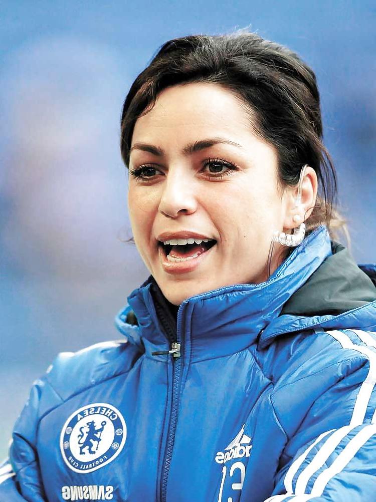 14P Eva Carneiro Chelsea FC Hot Soccer Physio 
