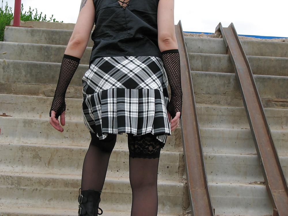 4P Stockings Upskirt