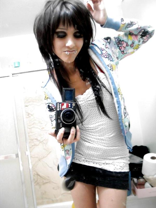 25P EMO