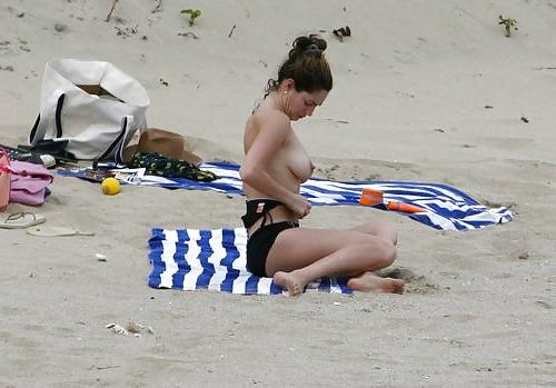 25P Celebrities Nude Slip 33