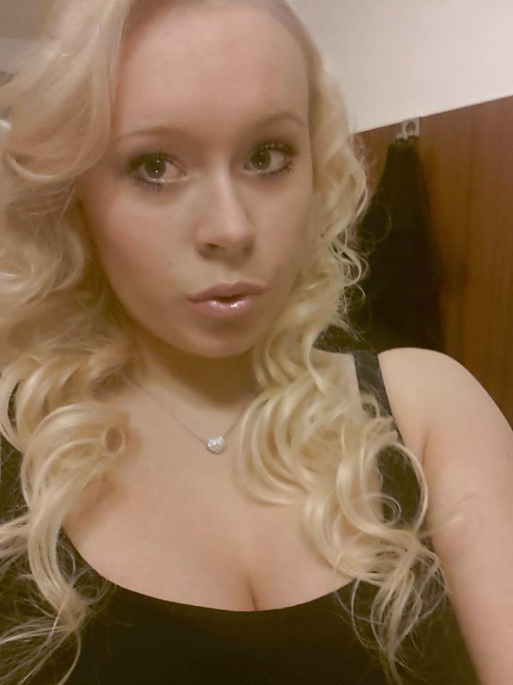 12P German Girl 8