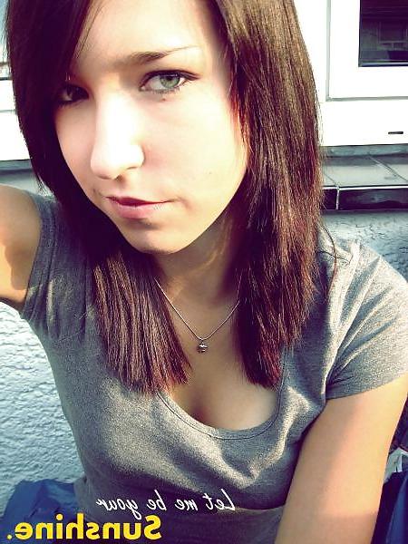 25P German Girls (Random)