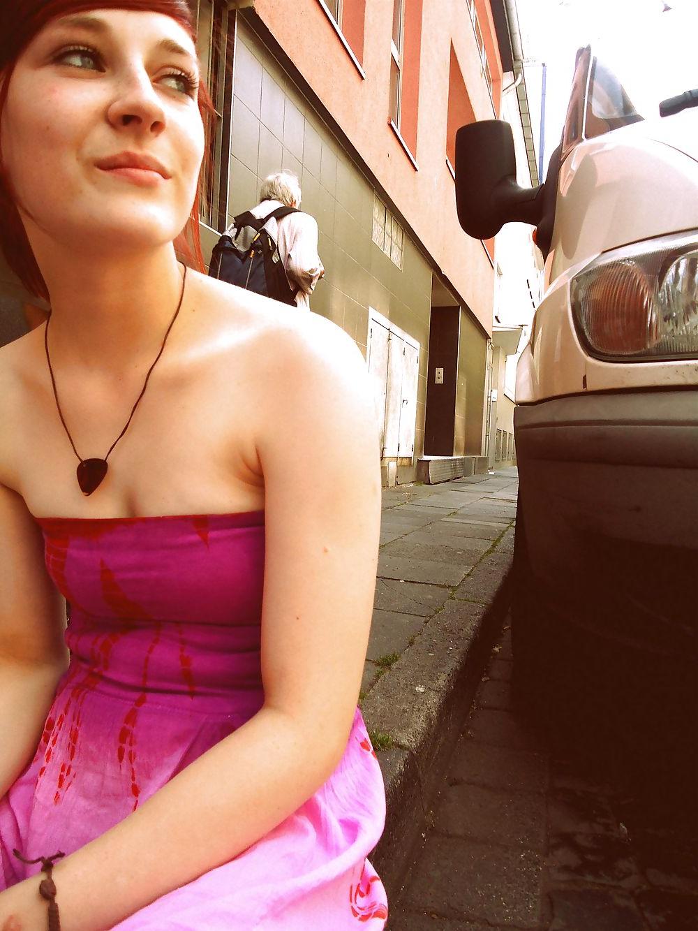 25P German Girls (Random)