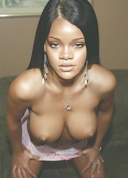 19P Rihanna Naked