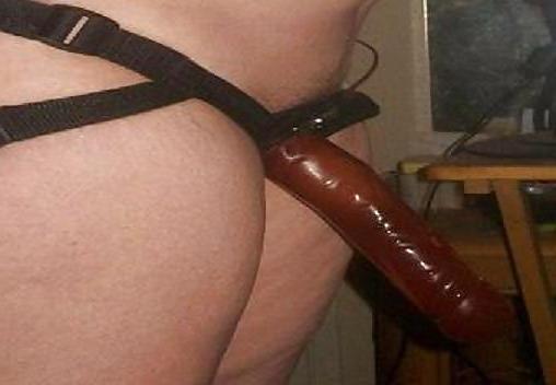 16P Wife and her strapon