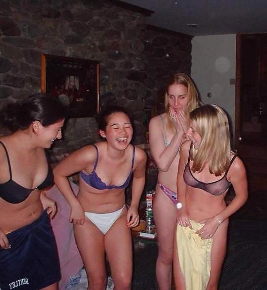 21P Bra Babes