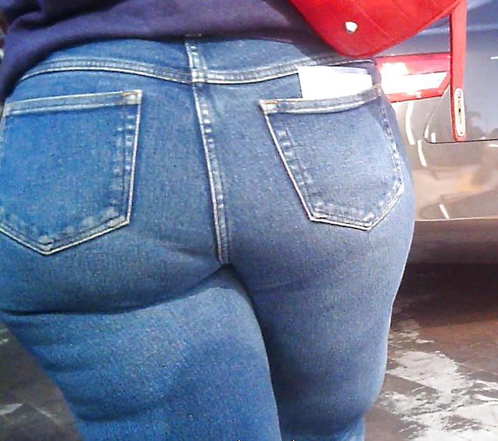 5P Big Indian Mature Booty in Jeans