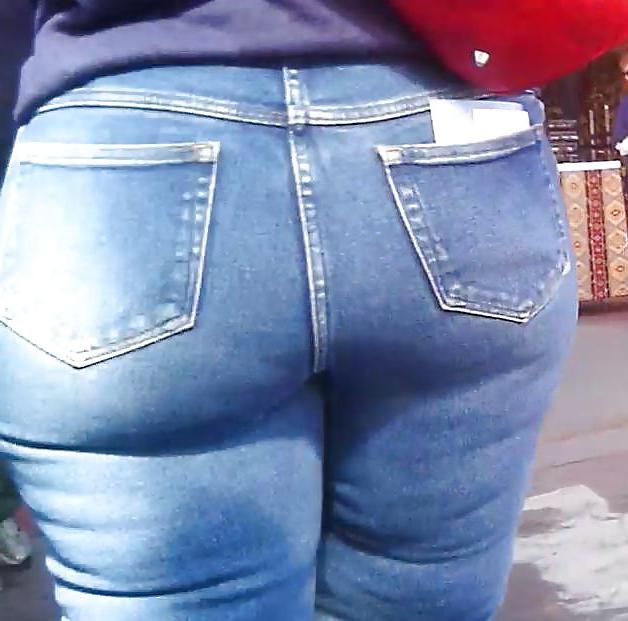 5P Big Indian Mature Booty in Jeans