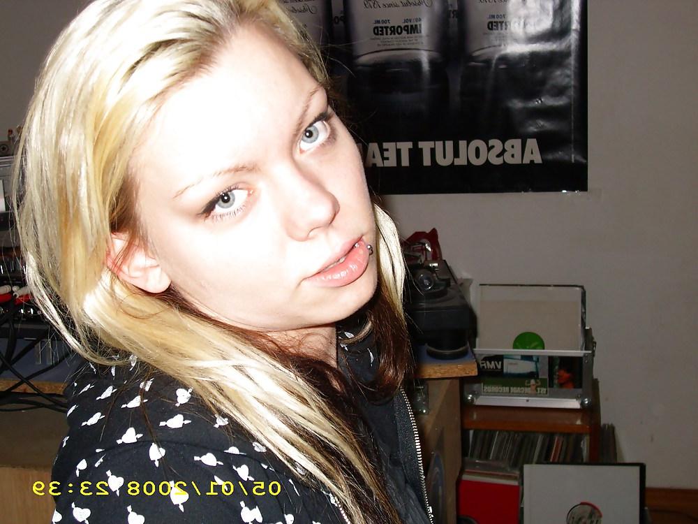 25P German Blonde Teen